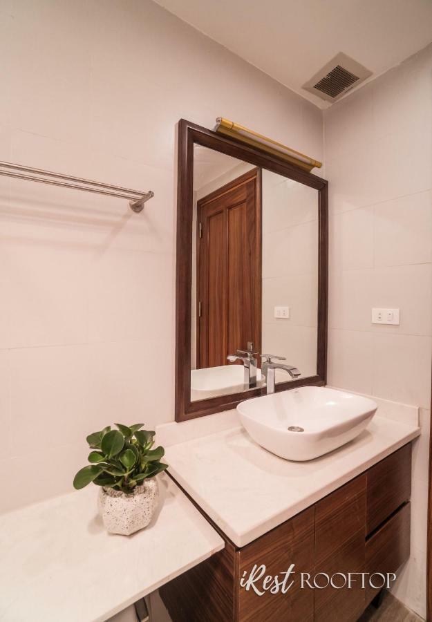 Irest Apartment Hanoi Bagian luar foto